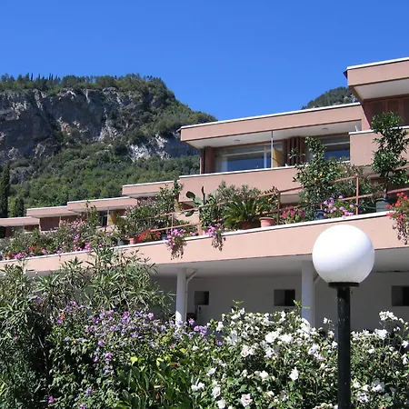 Residence Cascata Varone-2